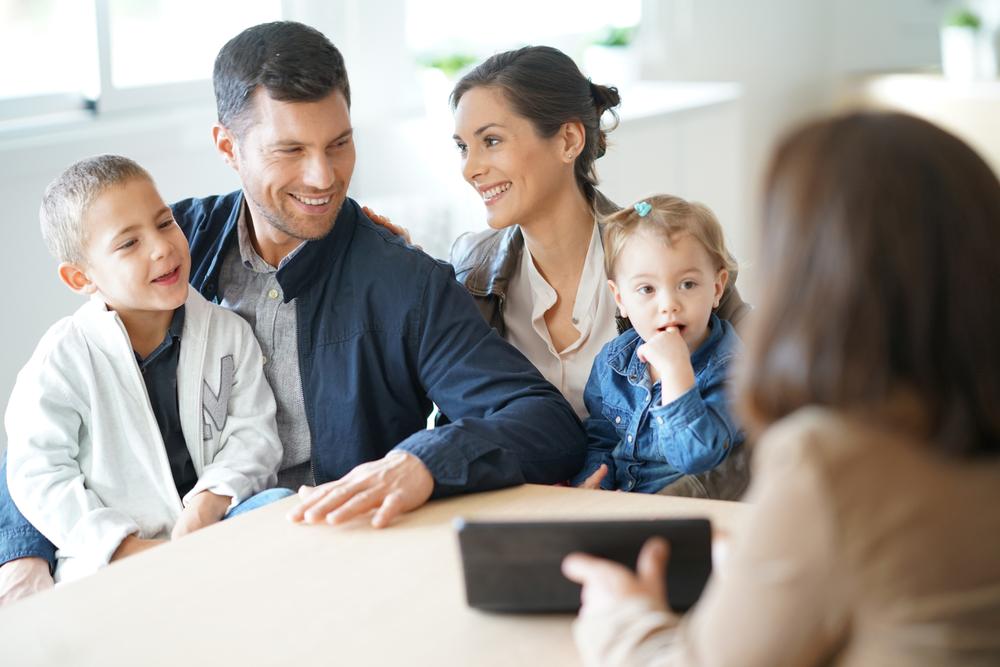 Une famille réussissant à vendre son bien sur Montauban avec CENTURY 21 Riquelme Immobilier