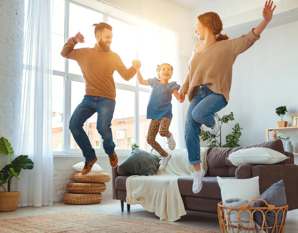 Famille réussissant un projet immobilier grace à CENTURY 21 Riquelme Immobilier
