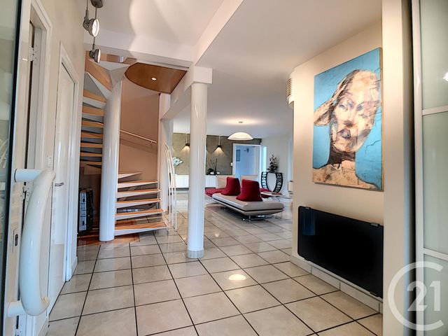Afficher la photo en grand maison à vendre - 7 pièces - 197.6 m2 - MONTAUBAN - 82 - MIDI-PYRENEES - Century 21 Riquelme Immobilier