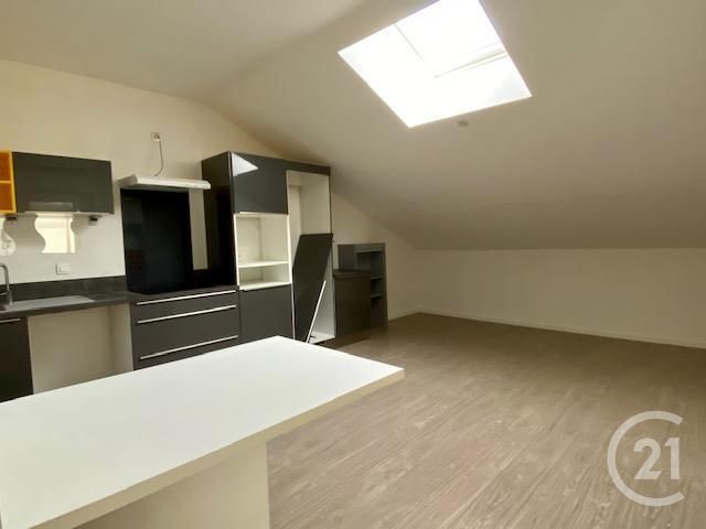 Appartement Duplex à louer - 3 pièces - 45.0 m2 - MONTAUBAN - 82 - MIDI-PYRENEES - Century 21 Riquelme Immobilier Appartement Duplex à louer - 3 pièces - 45.0 m2 - MONTAUBAN - 82 - MIDI-PYRENEES - Century 21 Riquelme Immobilier