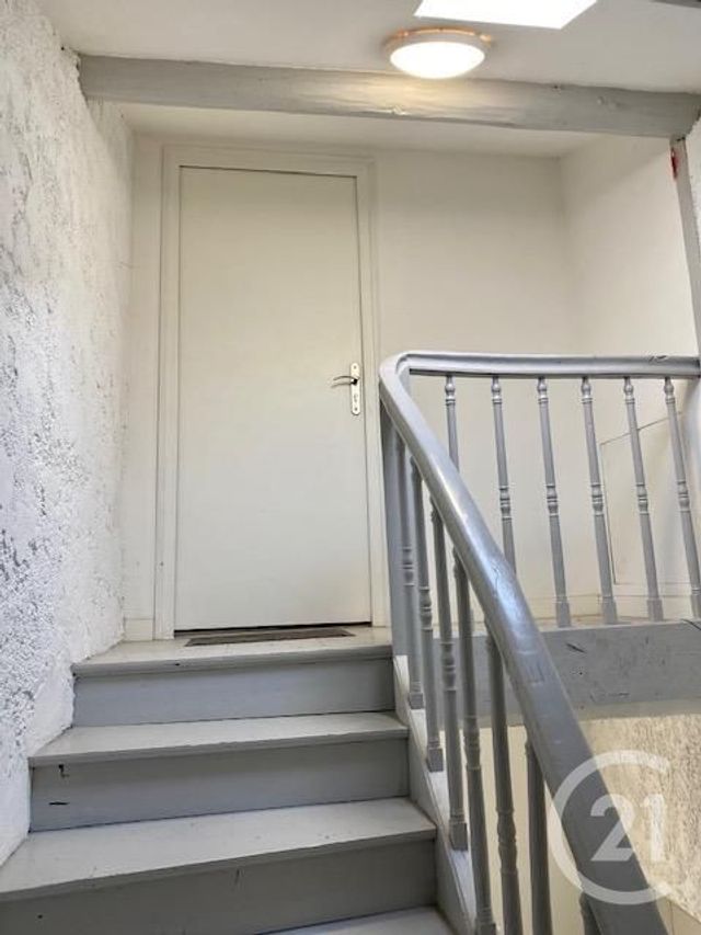 Appartement Duplex à louer - 3 pièces - 45.0 m2 - MONTAUBAN - 82 - MIDI-PYRENEES - Century 21 Riquelme Immobilier Appartement Duplex à louer - 3 pièces - 45.0 m2 - MONTAUBAN - 82 - MIDI-PYRENEES - Century 21 Riquelme Immobilier