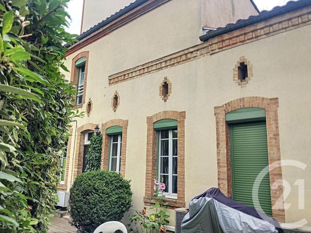 Appartement F6 à vendre - 6 pièces - 137.75 m2 - MONTAUBAN - 82 - MIDI-PYRENEES - Century 21 Riquelme Immobilier Appartement F6 à vendre - 6 pièces - 137.75 m2 - MONTAUBAN - 82 - MIDI-PYRENEES - Century 21 Riquelme Immobilier