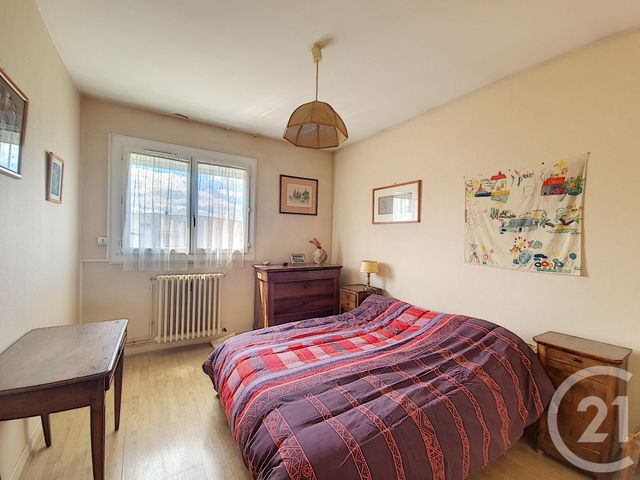 Afficher la photo en grand Appartement T4 à vendre - 5 pièces - 116.46 m2 - MONTAUBAN - 82 - MIDI-PYRENEES - Century 21 Riquelme Immobilier
