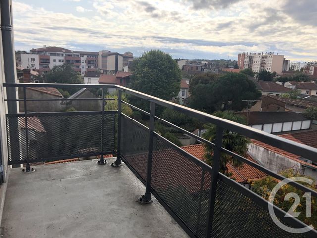 Appartement T3 à louer - 3 pièces - 62.39 m2 - MONTAUBAN - 82 - MIDI-PYRENEES - Century 21 Riquelme Immobilier Appartement T3 à louer - 3 pièces - 62.39 m2 - MONTAUBAN - 82 - MIDI-PYRENEES - Century 21 Riquelme Immobilier