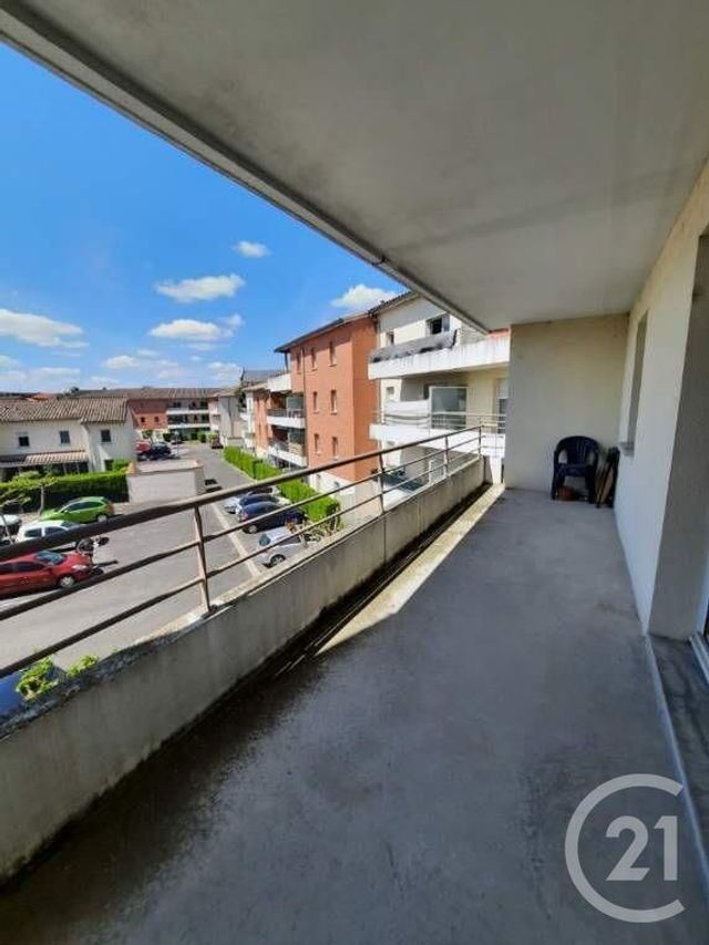 Appartement T3 à louer - 3 pièces - 65.43 m2 - MONTAUBAN - 82 - MIDI-PYRENEES - Century 21 Riquelme Immobilier Appartement T3 à louer - 3 pièces - 65.43 m2 - MONTAUBAN - 82 - MIDI-PYRENEES - Century 21 Riquelme Immobilier