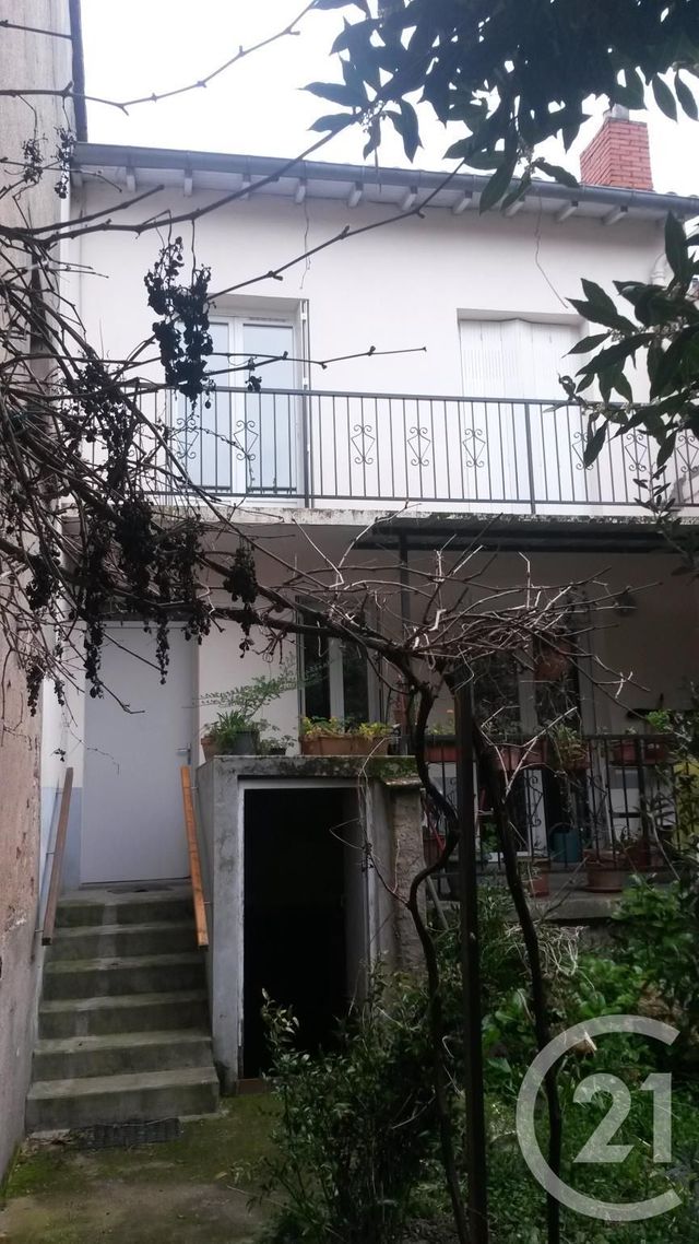 Afficher la photo en grand Appartement F3 à louer - 3 pièces - 67.5 m2 - MONTAUBAN - 82 - MIDI-PYRENEES - Century 21 Riquelme Immobilier