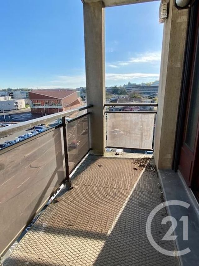 Afficher la photo en grand Appartement F3 à louer - 3 pièces - 72.66 m2 - MONTAUBAN - 82 - MIDI-PYRENEES - Century 21 Riquelme Immobilier