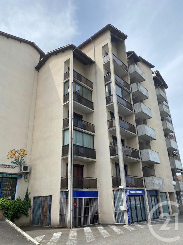 Afficher la photo en grand Appartement F3 à louer - 3 pièces - 72.66 m2 - MONTAUBAN - 82 - MIDI-PYRENEES - Century 21 Riquelme Immobilier