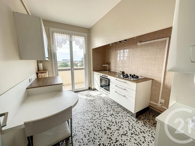Appartement F4 à louer - 4 pièces - 75.2 m2 - MONTAUBAN - 82 - MIDI-PYRENEES - Century 21 Riquelme Immobilier