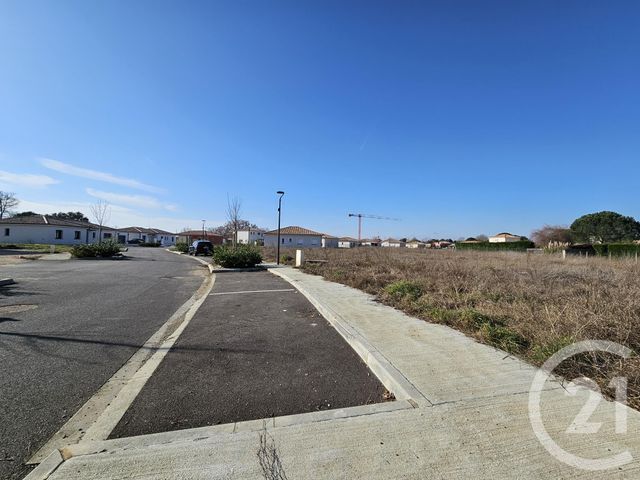 terrain à vendre - 670.0 m2 - MONTBETON - 82 - MIDI-PYRENEES - Century 21 Riquelme Immobilier