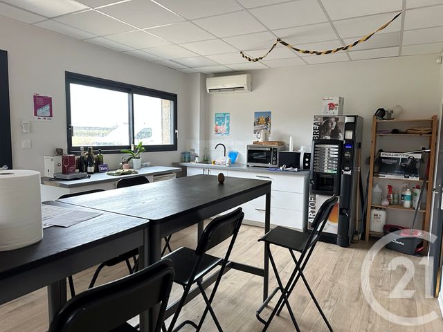 Afficher la photo en grand divers à vendre - 1145.0 m2 - BRESSOLS - 82 - MIDI-PYRENEES - Century 21 Riquelme Immobilier