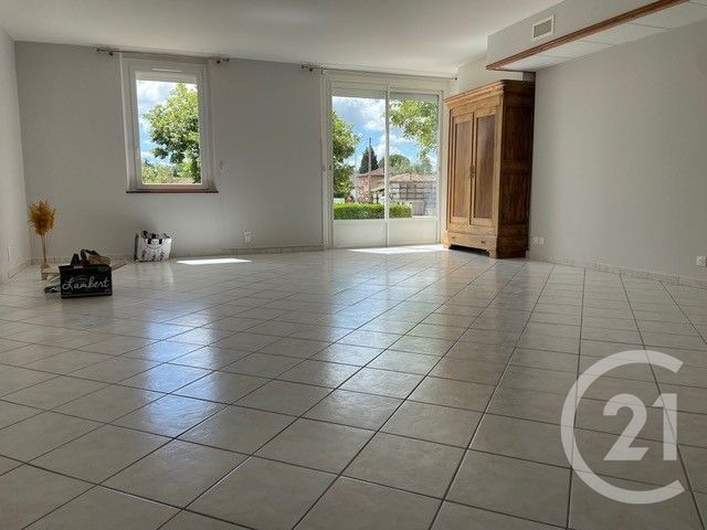 Appartement F4 à louer - 4 pièces - 134.08 m2 - LAFRANCAISE - 82 - MIDI-PYRENEES - Century 21 Riquelme Immobilier