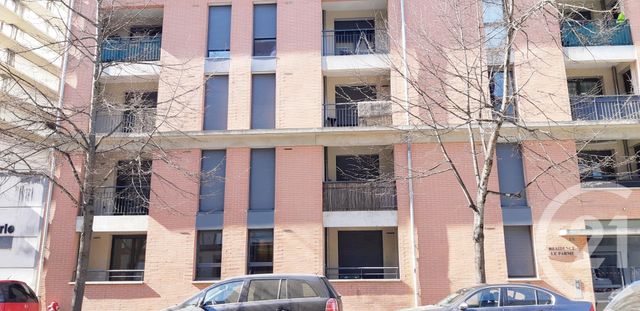 Appartement F3 à louer - 3 pièces - 52.56 m2 - MONTAUBAN - 82 - MIDI-PYRENEES - Century 21 Riquelme Immobilier