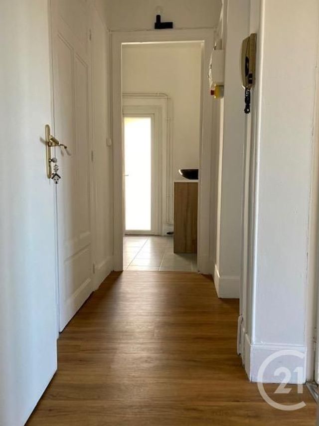 Afficher la photo en grand Appartement F2 à louer - 2 pièces - 44.85 m2 - MONTAUBAN - 82 - MIDI-PYRENEES - Century 21 Riquelme Immobilier