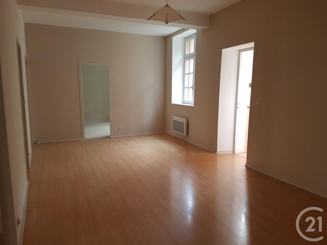 Appartement à louer - 4 pièces - 81.2 m2 - MONTAUBAN - 82 - MIDI-PYRENEES - Century 21 Riquelme Immobilier