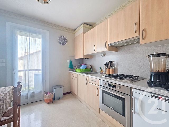 Appartement T4 à vendre - 4 pièces - 80.02 m2 - MONTAUBAN - 82 - MIDI-PYRENEES - Century 21 Riquelme Immobilier