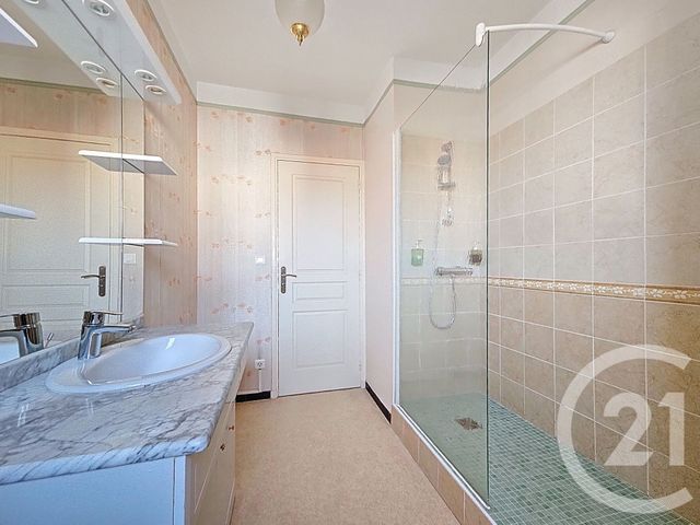 Appartement T4 à vendre - 4 pièces - 80.02 m2 - MONTAUBAN - 82 - MIDI-PYRENEES - Century 21 Riquelme Immobilier