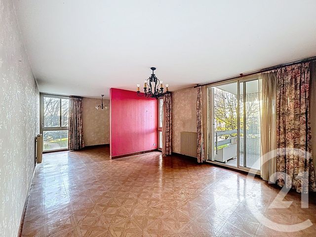 Appartement T5 à vendre - 5 pièces - 97.0 m2 - MONTAUBAN - 82 - MIDI-PYRENEES - Century 21 Riquelme Immobilier