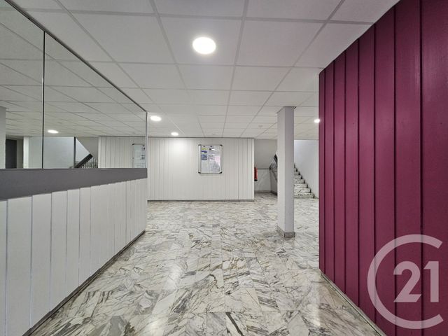 Appartement T5 à vendre - 5 pièces - 97.0 m2 - MONTAUBAN - 82 - MIDI-PYRENEES - Century 21 Riquelme Immobilier