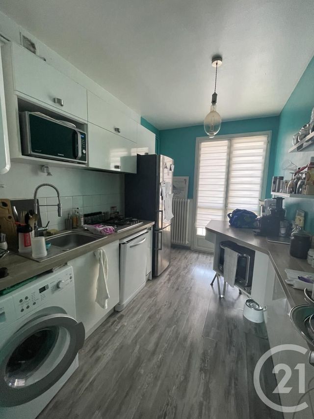 Appartement T3 à louer - 3 pièces - 62.84 m2 - MONTAUBAN - 82 - MIDI-PYRENEES - Century 21 Riquelme Immobilier