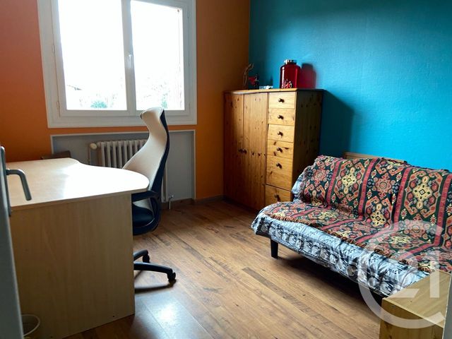 Appartement F4 à louer - 4 pièces - 91.7 m2 - MONTAUBAN - 82 - MIDI-PYRENEES - Century 21 Riquelme Immobilier