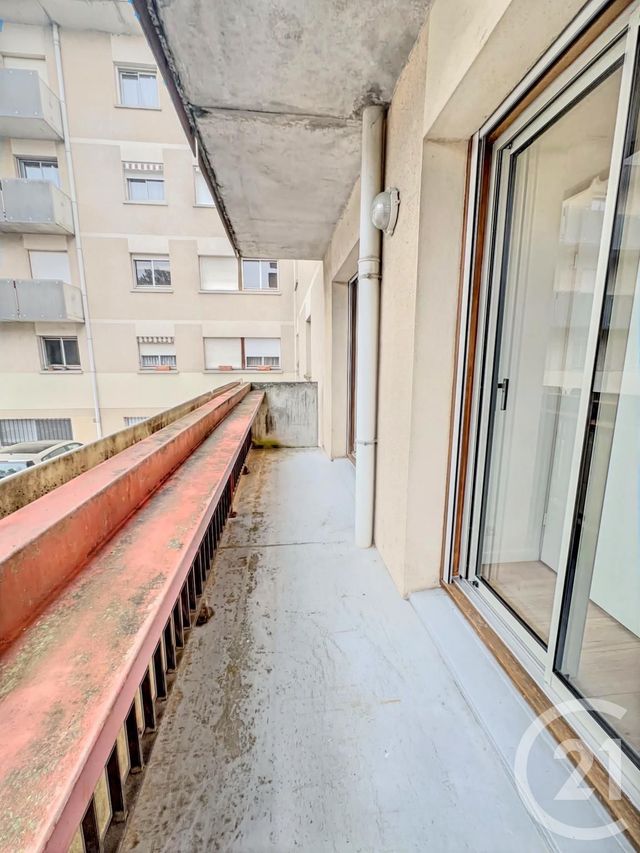 Appartement F2 à louer - 2 pièces - 45.1 m2 - MONTAUBAN - 82 - MIDI-PYRENEES - Century 21 Riquelme Immobilier