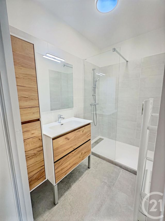 Appartement F2 à louer - 2 pièces - 45.1 m2 - MONTAUBAN - 82 - MIDI-PYRENEES - Century 21 Riquelme Immobilier