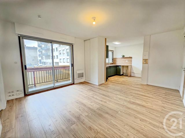 Appartement F2 à louer - 2 pièces - 45.1 m2 - MONTAUBAN - 82 - MIDI-PYRENEES - Century 21 Riquelme Immobilier