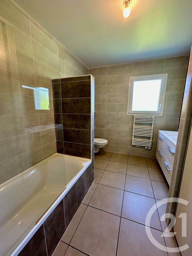 maison à louer - 5 pièces - 123.57 m2 - ST NAUPHARY - 82 - MIDI-PYRENEES - Century 21 Riquelme Immobilier