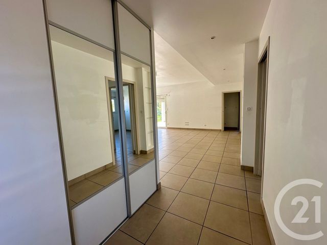 maison à louer - 5 pièces - 123.57 m2 - ST NAUPHARY - 82 - MIDI-PYRENEES - Century 21 Riquelme Immobilier