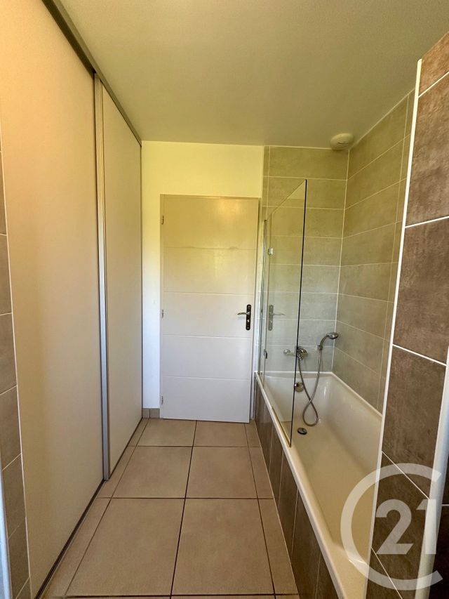 maison à louer - 5 pièces - 123.57 m2 - ST NAUPHARY - 82 - MIDI-PYRENEES - Century 21 Riquelme Immobilier