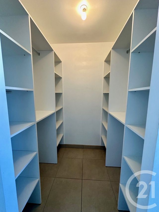 maison à louer - 5 pièces - 123.57 m2 - ST NAUPHARY - 82 - MIDI-PYRENEES - Century 21 Riquelme Immobilier