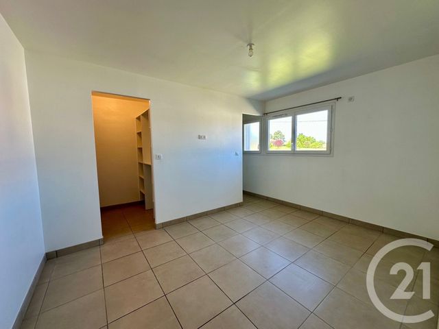 maison à louer - 5 pièces - 123.57 m2 - ST NAUPHARY - 82 - MIDI-PYRENEES - Century 21 Riquelme Immobilier