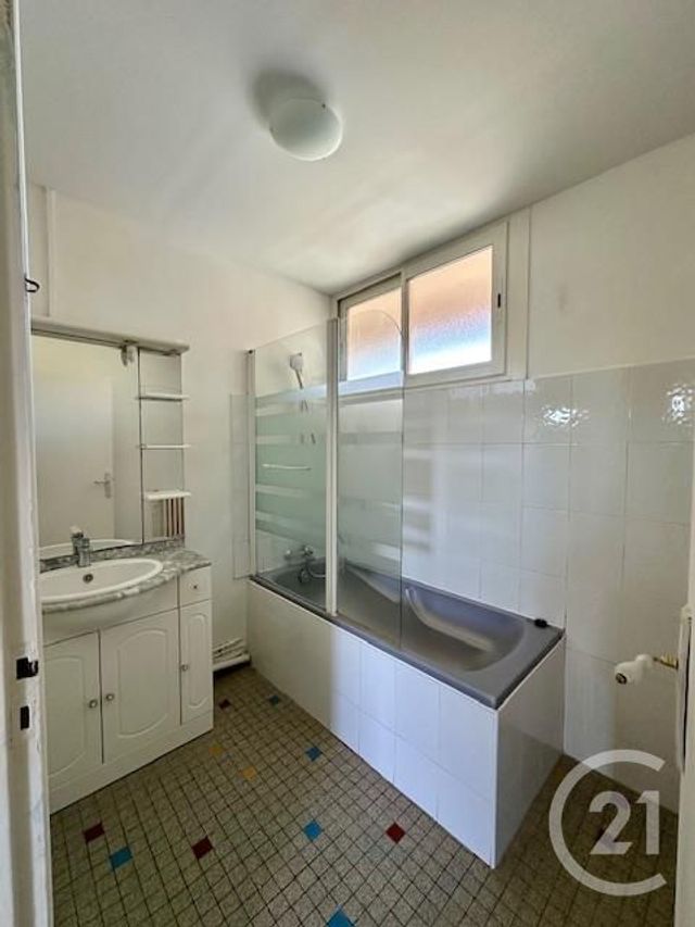 maison à louer - 4 pièces - 84.37 m2 - MONTAUBAN - 82 - MIDI-PYRENEES - Century 21 Riquelme Immobilier