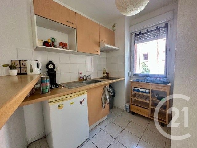 Appartement F2 à louer - 2 pièces - 45.0 m2 - MONTAUBAN - 82 - MIDI-PYRENEES - Century 21 Riquelme Immobilier