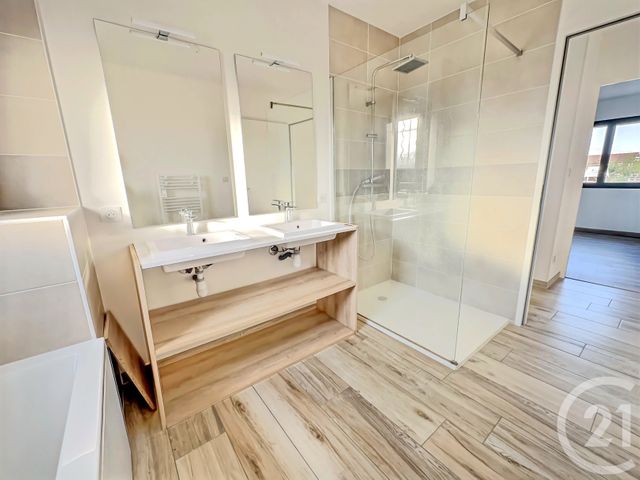 maison à louer - 4 pièces - 111.14 m2 - BRESSOLS - 82 - MIDI-PYRENEES - Century 21 Riquelme Immobilier