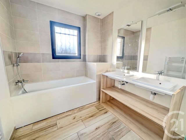 maison à louer - 4 pièces - 111.14 m2 - BRESSOLS - 82 - MIDI-PYRENEES - Century 21 Riquelme Immobilier