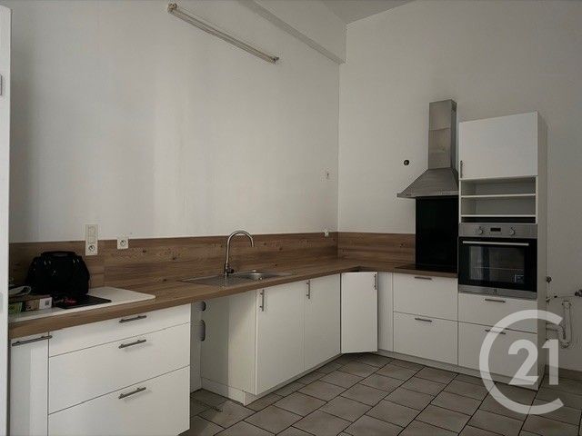 Appartement à louer - 2 pièces - 66.0 m2 - MONTAUBAN - 82 - MIDI-PYRENEES - Century 21 Riquelme Immobilier