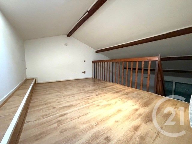 Appartement T1 à louer - 2 pièces - 35.68 m2 - BRESSOLS - 82 - MIDI-PYRENEES - Century 21 Riquelme Immobilier