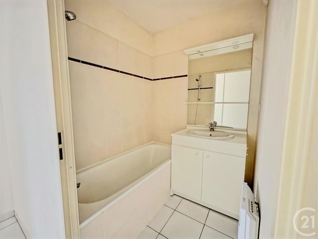Appartement F2 à louer - 2 pièces - 36.76 m2 - MONTAUBAN - 82 - MIDI-PYRENEES - Century 21 Riquelme Immobilier