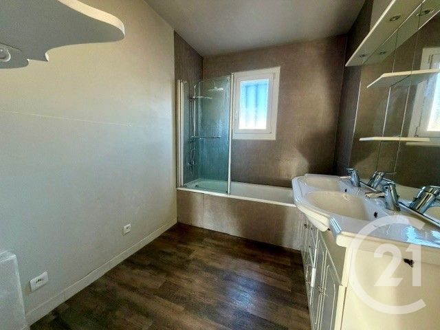 maison à louer - 6 pièces - 114.0 m2 - BRESSOLS - 82 - MIDI-PYRENEES - Century 21 Riquelme Immobilier