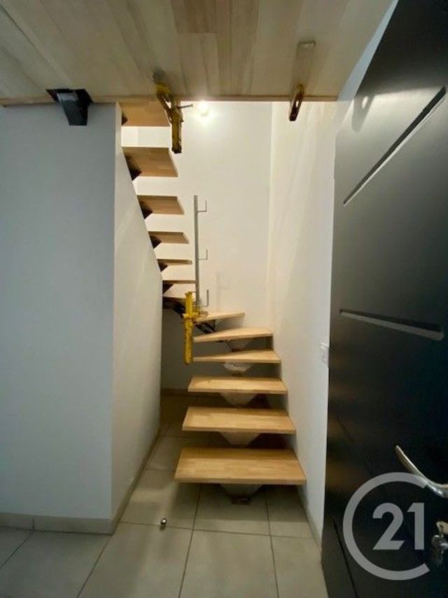 Appartement F3 à louer - 3 pièces - 61.65 m2 - VILLEBRUMIER - 82 - MIDI-PYRENEES - Century 21 Riquelme Immobilier