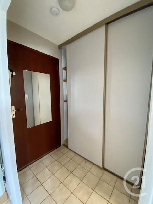 Appartement F1 à louer - 2 pièces - 36.4 m2 - MONTAUBAN - 82 - MIDI-PYRENEES - Century 21 Riquelme Immobilier