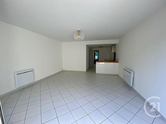 Appartement F2 à louer - 2 pièces - 50.6 m2 - MONTAUBAN - 82 - MIDI-PYRENEES - Century 21 Riquelme Immobilier