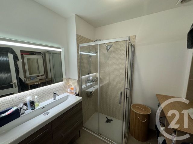 Appartement T2 à louer - 2 pièces - 56.42 m2 - MONTAUBAN - 82 - MIDI-PYRENEES - Century 21 Riquelme Immobilier