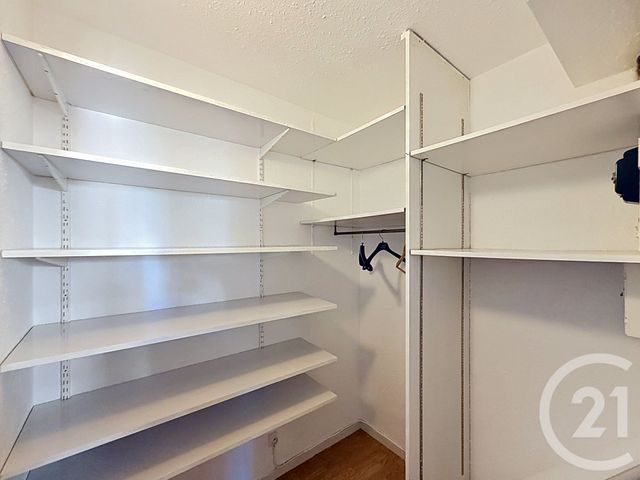 Appartement T3 à louer - 3 pièces - 73.84 m2 - MONTAUBAN - 82 - MIDI-PYRENEES - Century 21 Riquelme Immobilier
