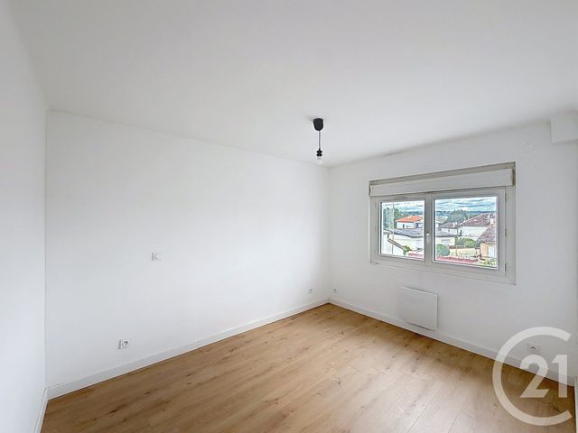 Appartement F3 à louer - 3 pièces - 58.0 m2 - LABASTIDE ST PIERRE - 82 - MIDI-PYRENEES - Century 21 Riquelme Immobilier
