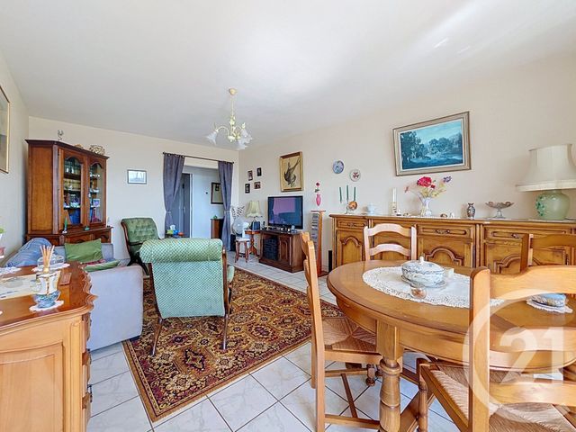 Appartement T4 à vendre - 4 pièces - 102.66 m2 - MONTAUBAN - 82 - MIDI-PYRENEES - Century 21 Riquelme Immobilier