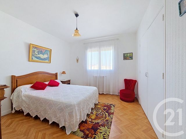 Appartement T4 à vendre - 4 pièces - 102.66 m2 - MONTAUBAN - 82 - MIDI-PYRENEES - Century 21 Riquelme Immobilier