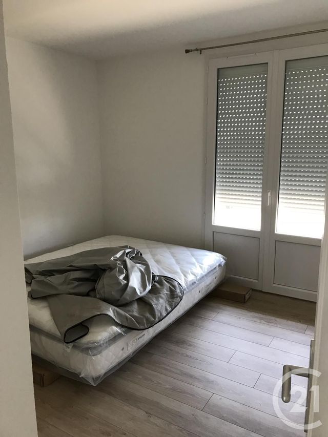 Appartement F3 à louer - 3 pièces - 56.5 m2 - MONTAUBAN - 82 - MIDI-PYRENEES - Century 21 Riquelme Immobilier